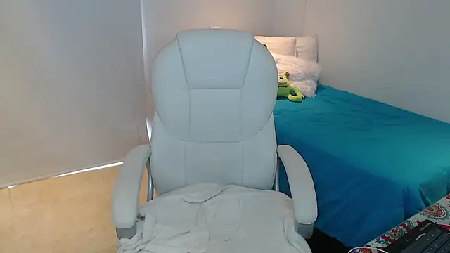 Snapshot of Gabi_morales chatting on 01/30/25, 04:13 Gabi morales online show from 01/30/25, 04:13