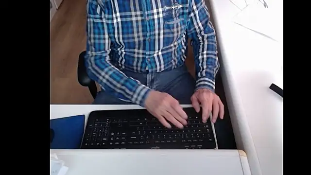 Snapshot of dutchpornking chatting on 02/05/25, 11:55 dutchpornking online show from 02/05/25, 11:55