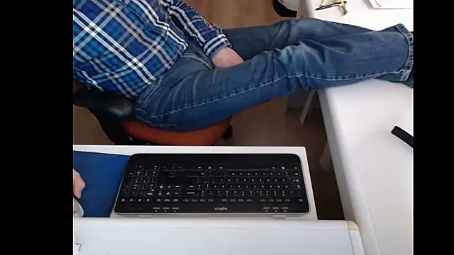 Snapshot of dutchpornking chatting on 02/23/25, 04:24 dutchpornking online show from 02/23/25, 04:24
