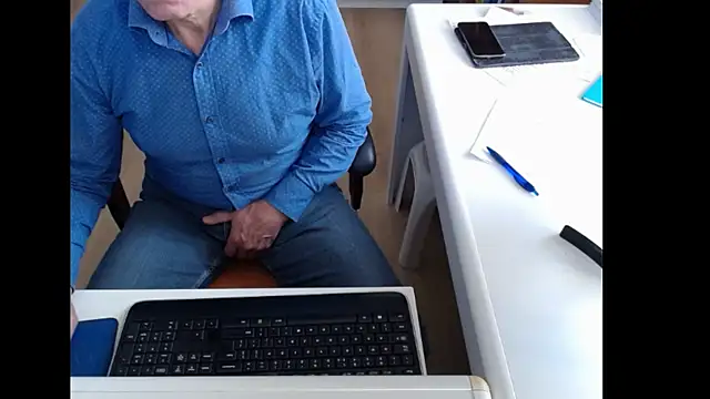 dutchpornking online show from 10/30/25, 09:44