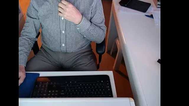 dutchpornking online show from 02/12/26, 07:14