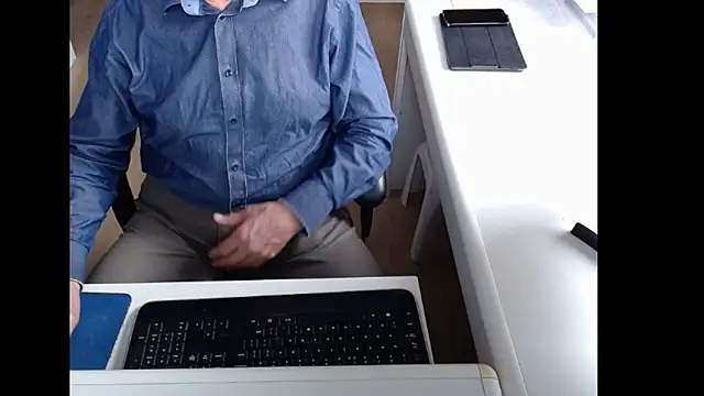 dutchpornking online show from 03/28/26, 07:52