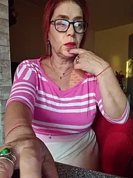Chriss Tinaa online show from 07/15/26, 03:23