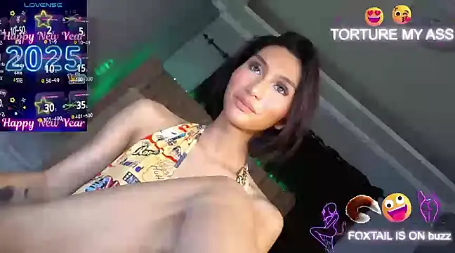 SpiffyFuchsia69 online show from 01/12/25, 10:45