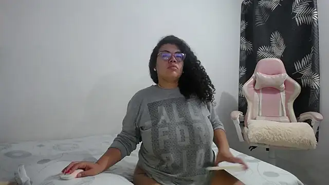 mabigomez00 online show from 02/06/26, 09:23