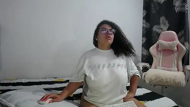 mabigomez00 online show from 02/12/26, 09:04