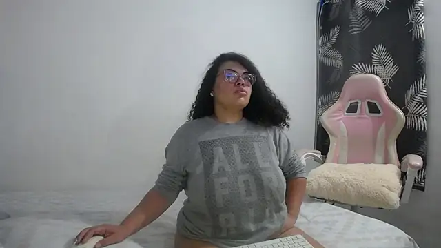 mabigomez00 online show from 03/13/26, 09:16