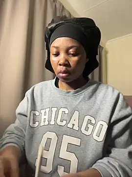 cherrybabe76 online show from 06/06/26, 04:01