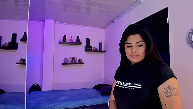 Catalinaa martinez online show from 12/15/24, 08:25