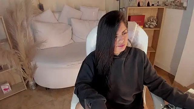 Catalinaa martinez online show from 01/08/25, 05:27