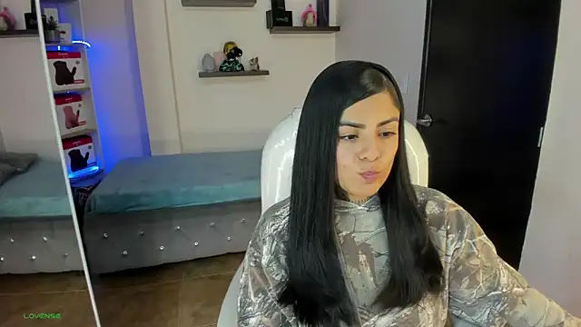 Catalinaa martinez online show from 03/22/25, 07:53