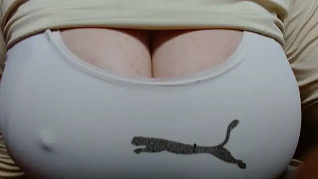 AnnyelinnaLove online show from 12/29/24, 01:24