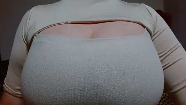 AnnyelinnaLove online show from 02/02/25, 03:43