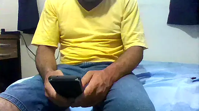 Snapshot of SAFADINHO-25 chatting on 02/02/25, 07:46 SAFADINHO-25 online show from 02/02/25, 07:46