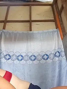 Snapshot of candy_baby1200 chatting on 09/18/25, 05:42 candy baby1200 online show from 09/18/25, 05:42