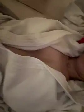 Prettylilgirll online show from 06/14/26, 04:20