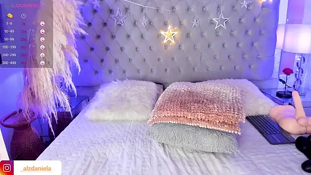 Kaitlyn Brwon online show from 01/11/25, 06:56