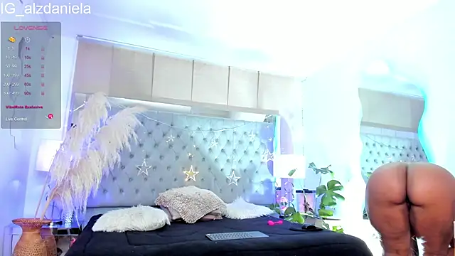 Kaitlyn Brwon online show from 10/01/25, 05:46