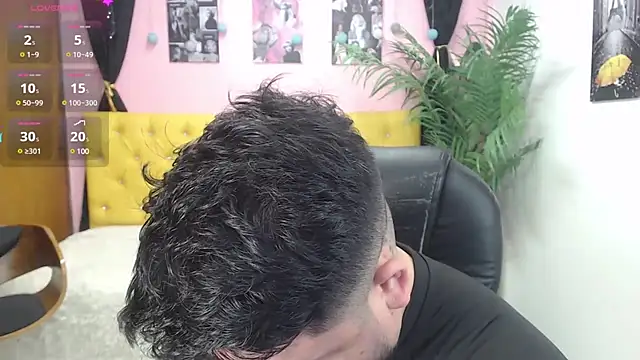 oso dirty  online show from 02/11/25, 05:40