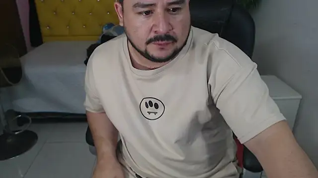 oso dirty  online show from 02/20/25, 05:40