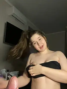 Snapshot of HornyGirlH chatting on 01/10/25, 05:05 HornyGirlH online show from 01/10/25, 05:05