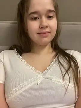 HornyGirlH online show from 12/15/25, 03:11