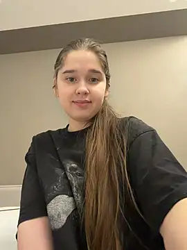 HornyGirlH online show from 02/16/26, 01:24