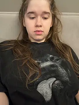 HornyGirlH online show from 04/20/26, 06:05