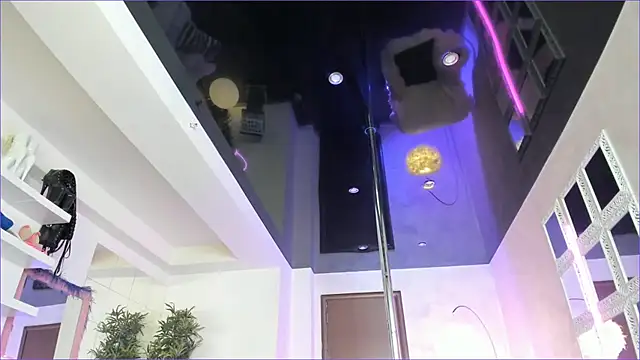 Snapshot of LisaAkira chatting on 10/10/25, 06:56 LisaAkira online show from 10/10/25, 06:56