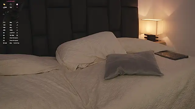 MelisaLopez  online show from 03/11/25, 03:12