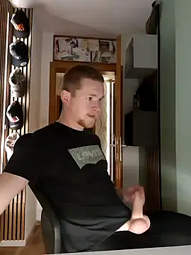 Playbunniboy online show from 01/06/25, 04:34