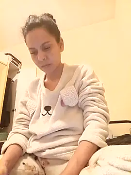 Snapshot of Hotpaty chatting on 03/27/26, 09:03 Hotpaty online show from 03/27/26, 09:03