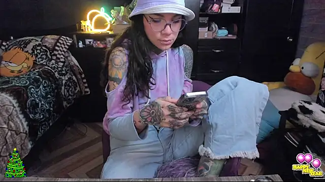 Snapshot of Lilmarieee chatting on 12/30/24, 08:47 Lilmarieee online show from 12/30/24, 08:47