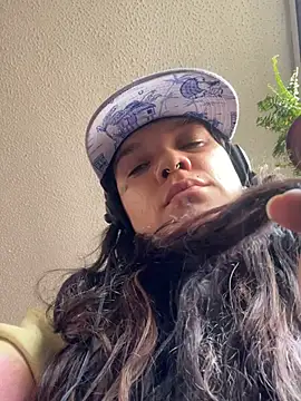 Snapshot of Lilmarieee chatting on 02/04/25, 09:10 Lilmarieee online show from 02/04/25, 09:10