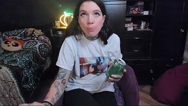 Snapshot of Lilmarieee chatting on 02/07/25, 09:04 Lilmarieee online show from 02/07/25, 09:04