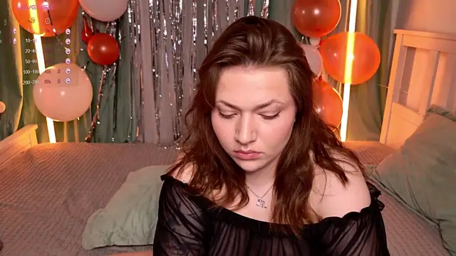 Evahadson online show from 11/21/25, 09:57