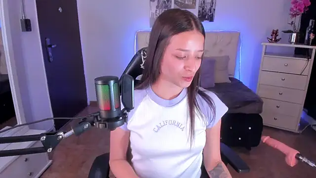 Amaia Daniells online show from 02/03/25, 03:53