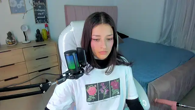 Amaia Daniells online show from 02/06/25, 04:10