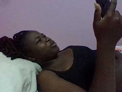 Snapshot of cute-marianna chatting on 07/08/26, 04:28 cute-marianna online show from 07/08/26, 04:28