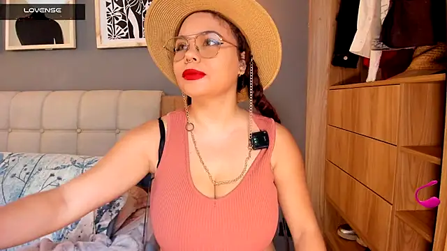 Ash milk online show from 06/17/26, 01:34