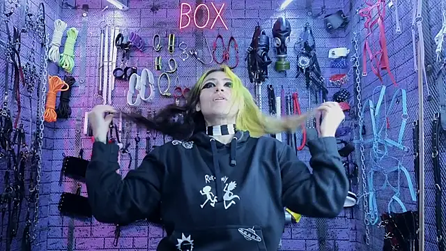 PANDORANEZZ online show from 03/22/25, 06:11