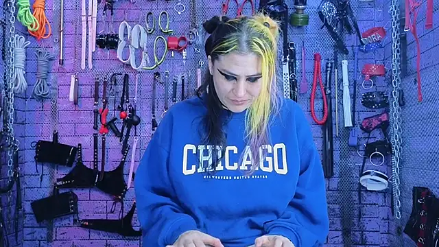 PANDORANEZZ online show from 10/17/25, 04:31