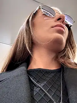 YOUR-KARINA online show from 12/06/24, 08:26