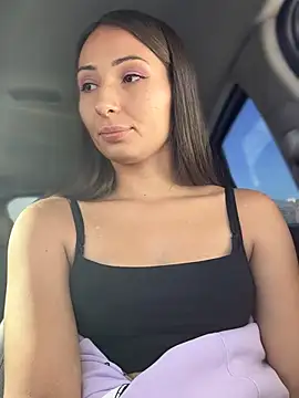 YOUR-KARINA online show from 01/12/25, 05:13