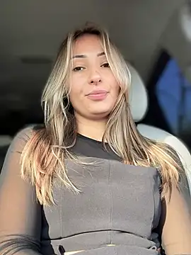 YOUR-KARINA online show from 03/16/25, 11:05