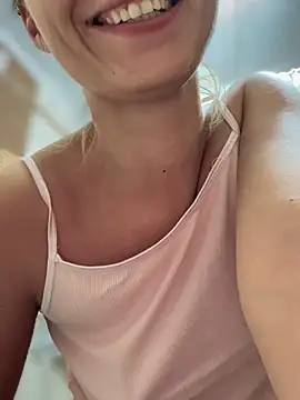 YOUR-KARINA online show from 09/19/25, 04:29