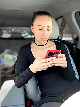 YOUR-KARINA online show from 03/13/26, 05:47