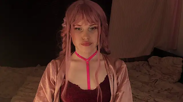 EffieMinki online show from 12/17/24, 10:12