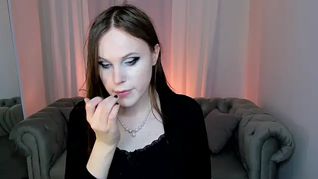 EffieMinki online show from 06/26/26, 09:52