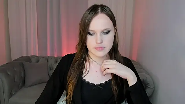 EffieMinki online show from 07/15/26, 11:43